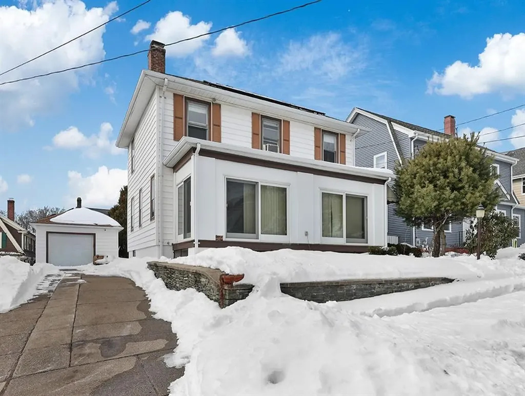 72 Hilltop Avenue Providence RI 02908