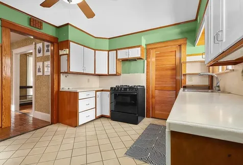 72 Hilltop Avenue Providence RI 02908