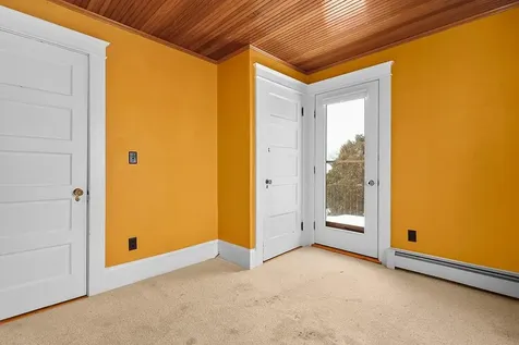 72 Hilltop Avenue Providence RI 02908