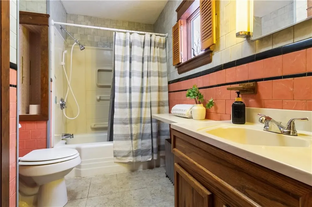 885 Eddie Dowling Highway North Smithfield RI 02896