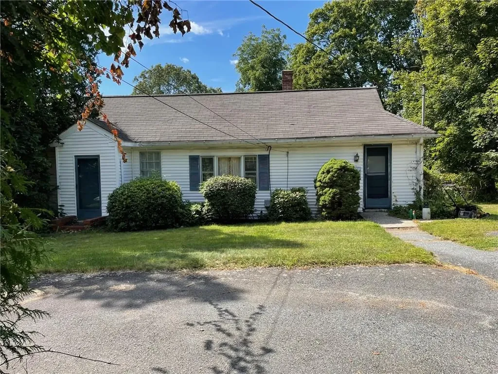 163 Woodside Avenue Cumberland RI 02864