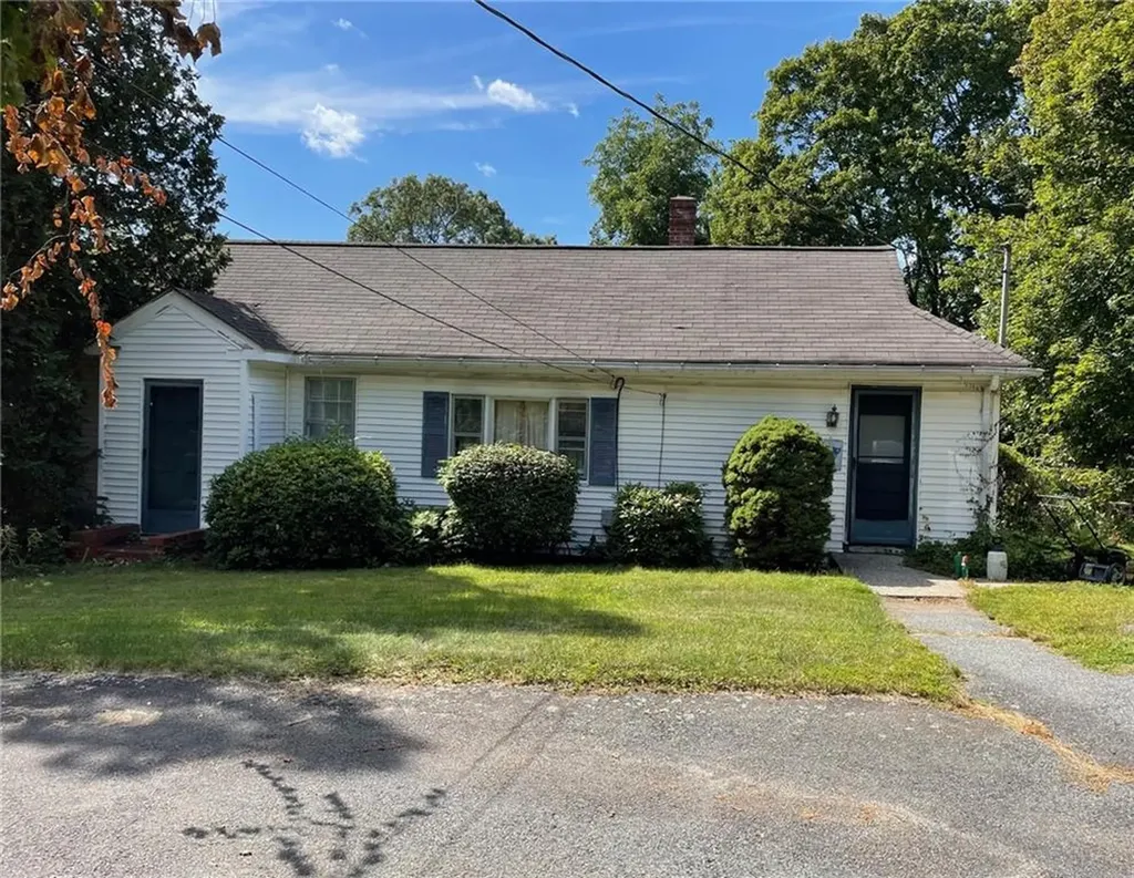 163 Woodside Avenue Cumberland RI 02864