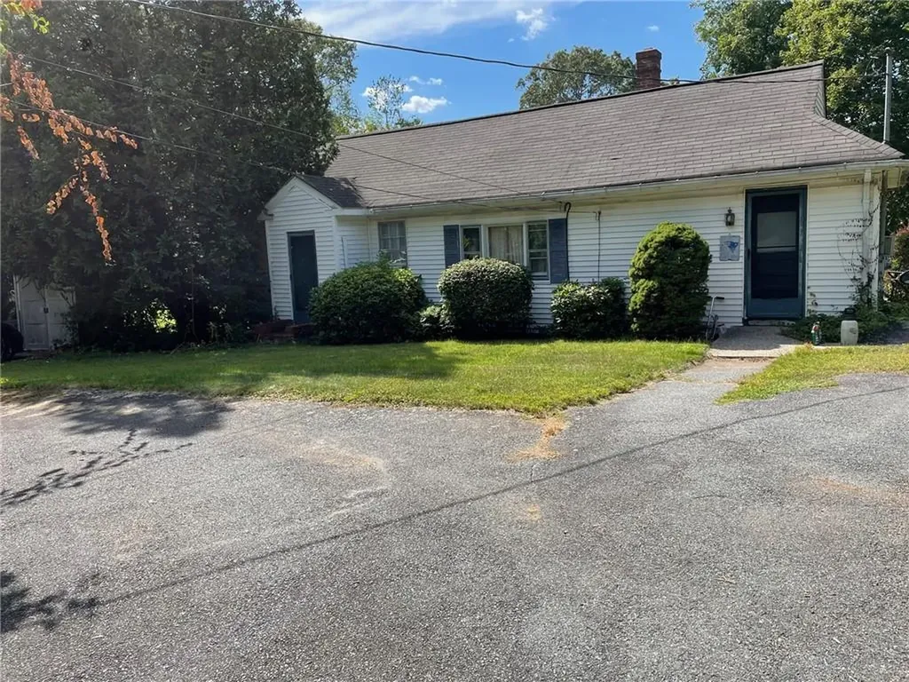 163 Woodside Avenue Cumberland RI 02864
