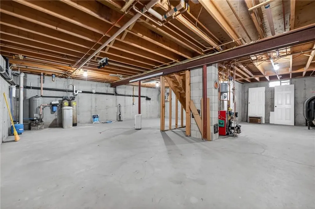 144 Richmond Townhouse Road Richmond RI 02812