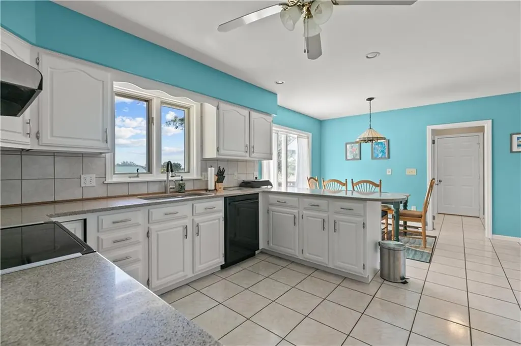 20 Morrison Avenue Middletown RI 02840