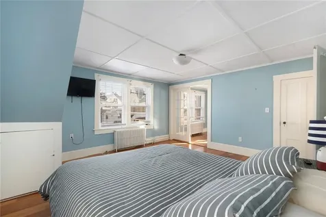21 Spring Street Newport RI 02840