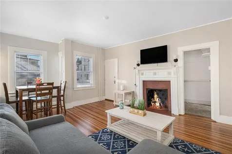 21 Spring Street Newport RI 02840