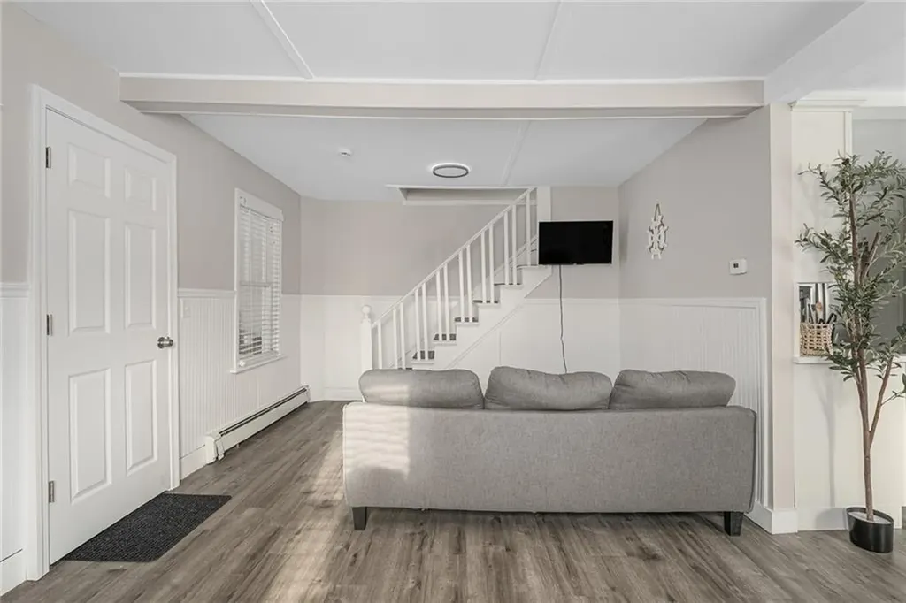 47 Cedar Avenue Portsmouth RI 02871