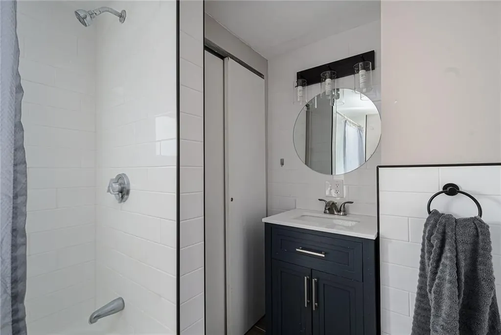 47 Cedar Avenue Portsmouth RI 02871