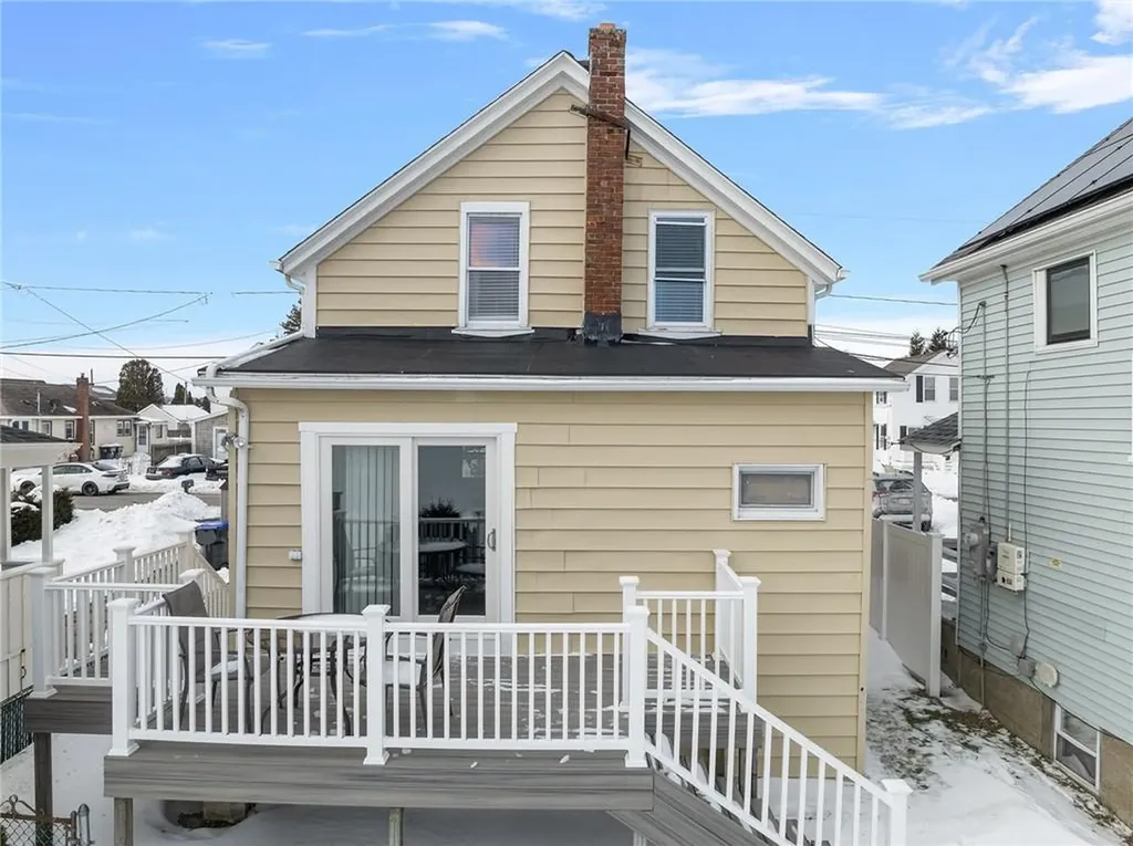 47 Cedar Avenue Portsmouth RI 02871
