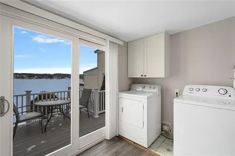 47 Cedar Avenue Portsmouth RI 02871