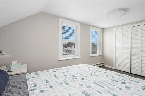 47 Cedar Avenue Portsmouth RI 02871