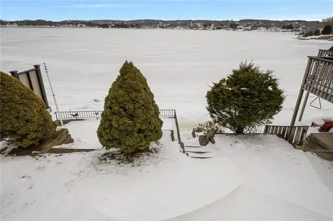 47 Cedar Avenue Portsmouth RI 02871