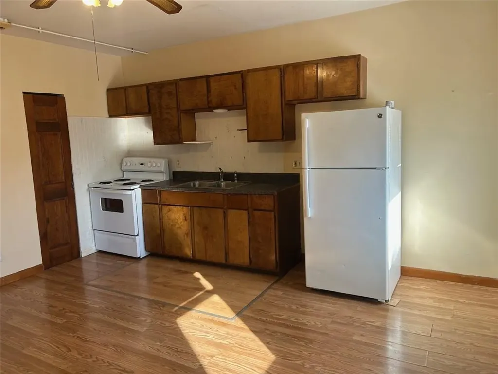 33 37 Home Street West Warwick RI 02893