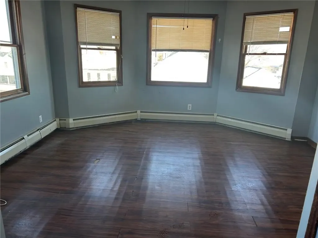 33 37 Home Street West Warwick RI 02893