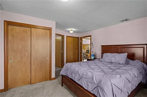 240 Shawomet Avenue Warwick RI 02889