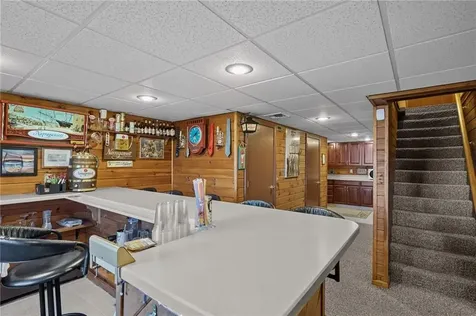 240 Shawomet Avenue Warwick RI 02889