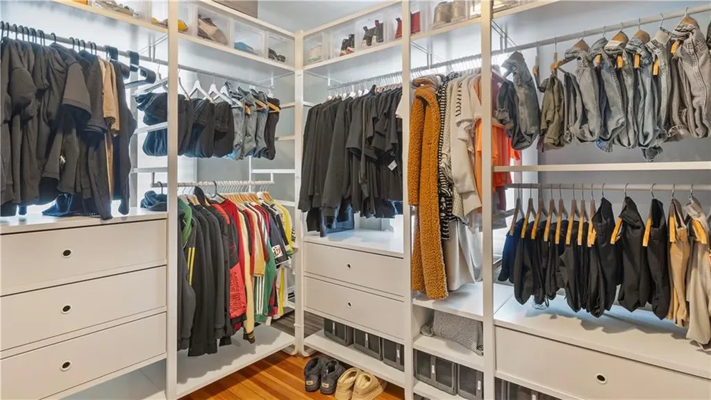 363 Pontiac Avenue Cranston RI 02910