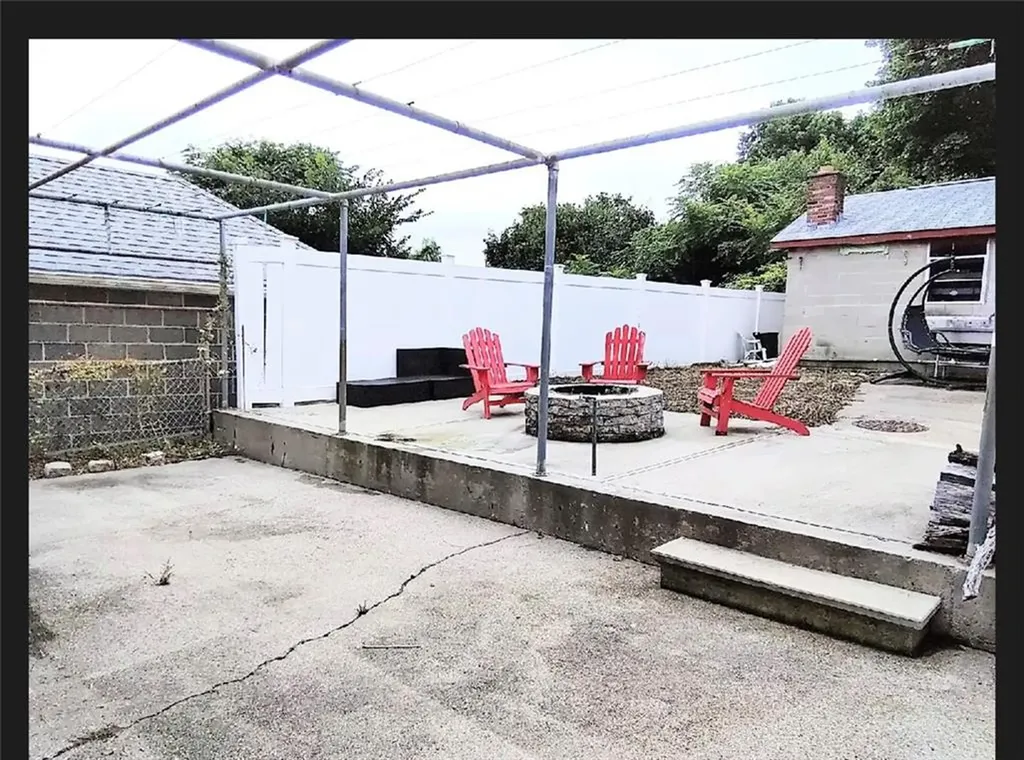 14 Carpenter Street Cumberland RI 02864