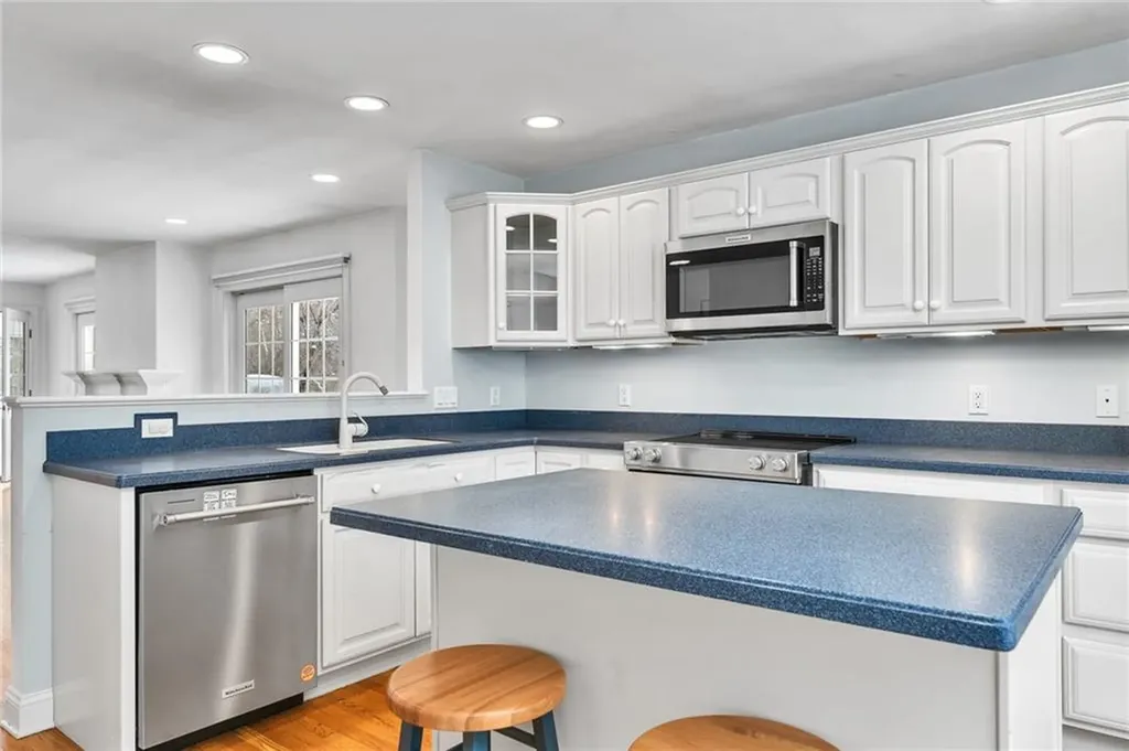 15 Jessica Lane South Kingstown RI 02879