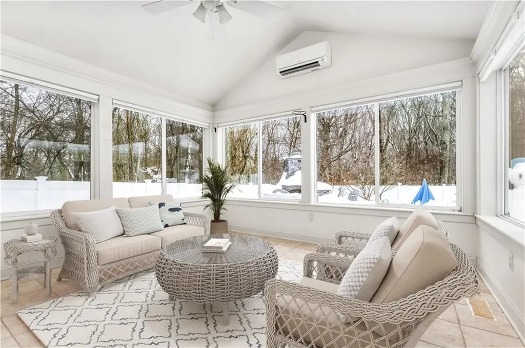 15 Jessica Lane South Kingstown RI 02879