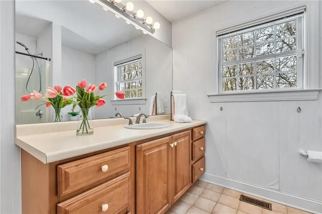 15 Jessica Lane South Kingstown RI 02879