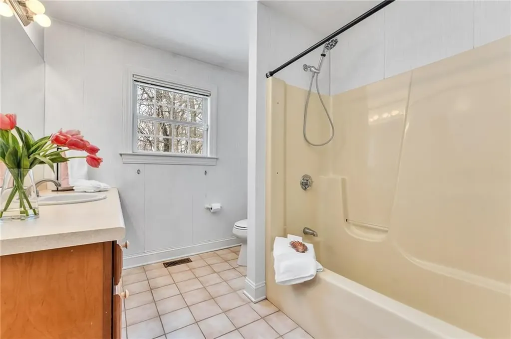 15 Jessica Lane South Kingstown RI 02879