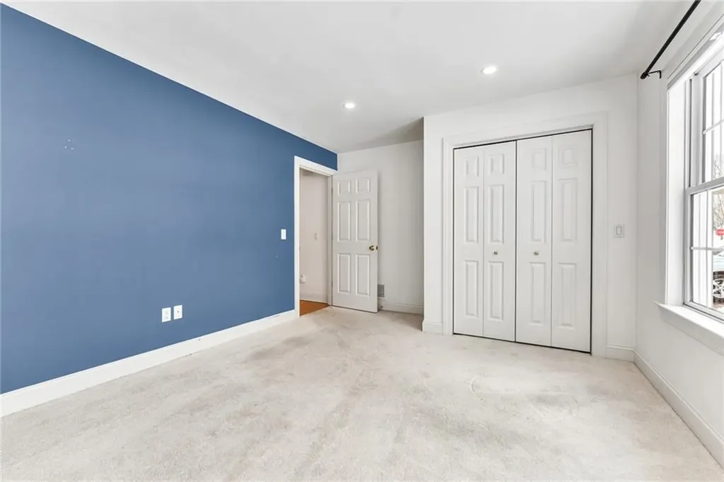 15 Jessica Lane South Kingstown RI 02879