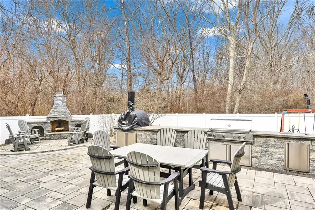 15 Jessica Lane South Kingstown RI 02879