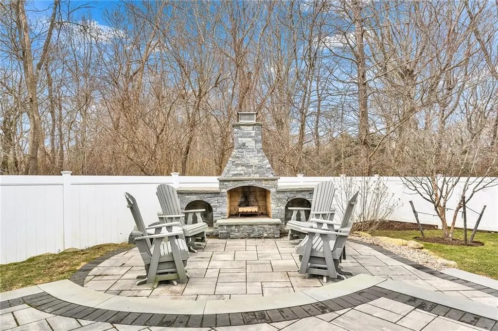 15 Jessica Lane South Kingstown RI 02879