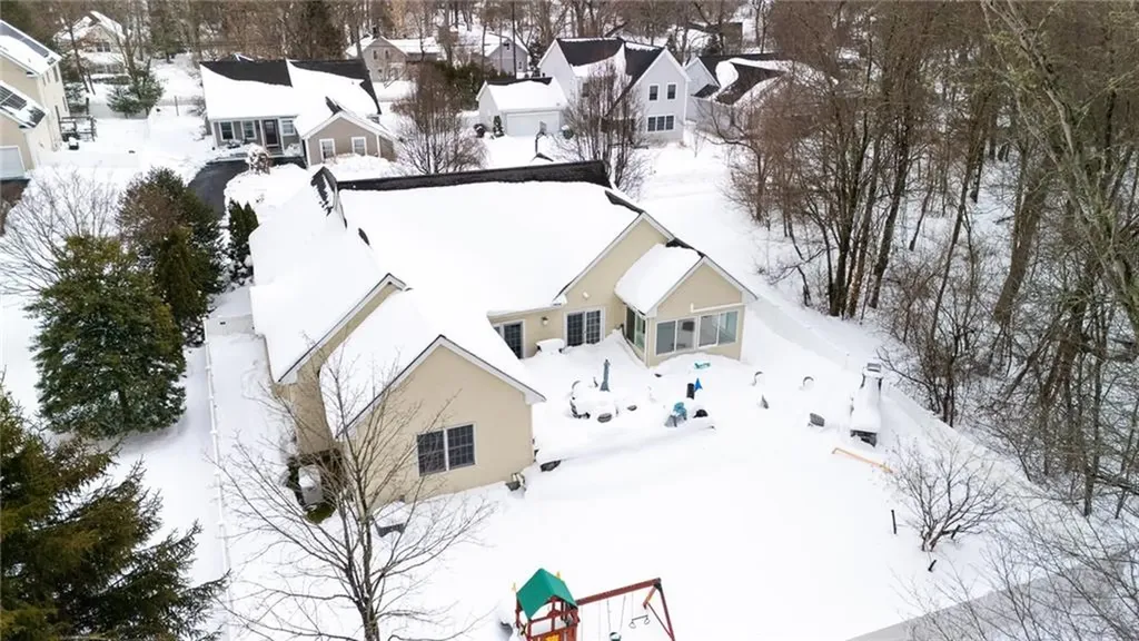 15 Jessica Lane South Kingstown RI 02879