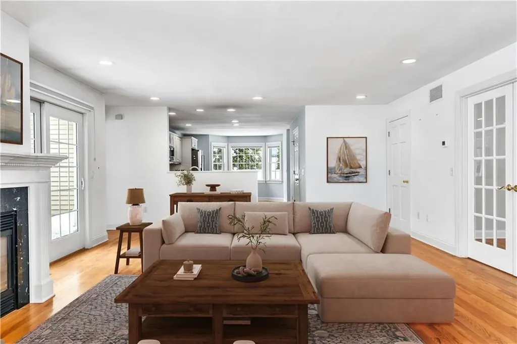 15 Jessica Lane South Kingstown RI 02879