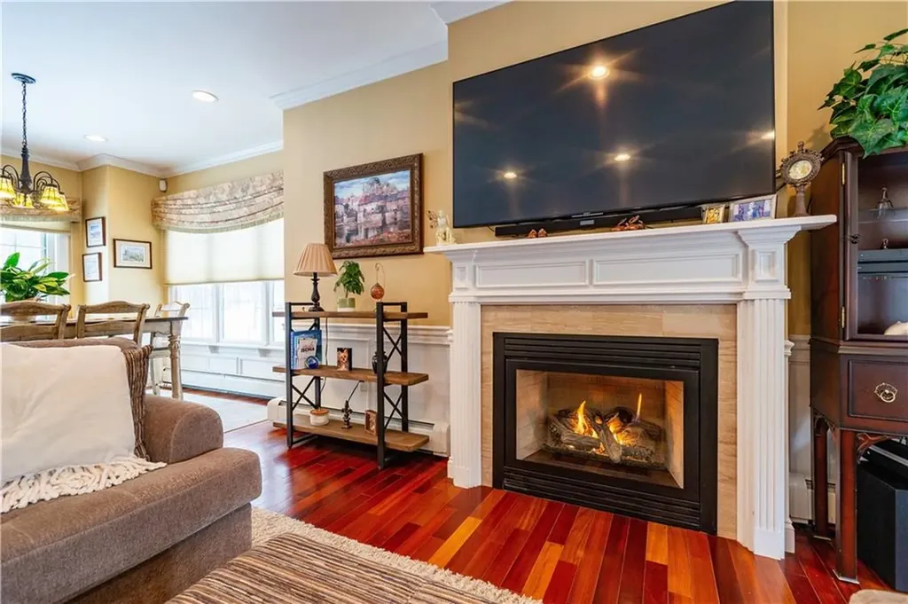 11 Nottingham Drive Scituate RI 02831