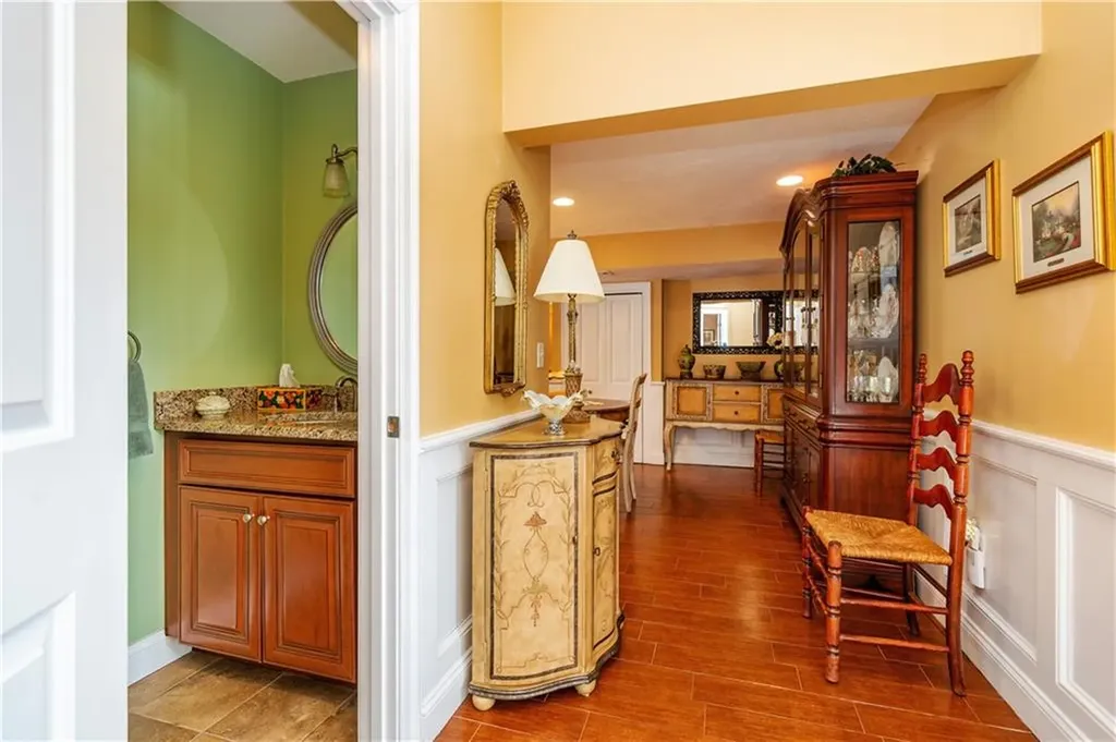 11 Nottingham Drive Scituate RI 02831