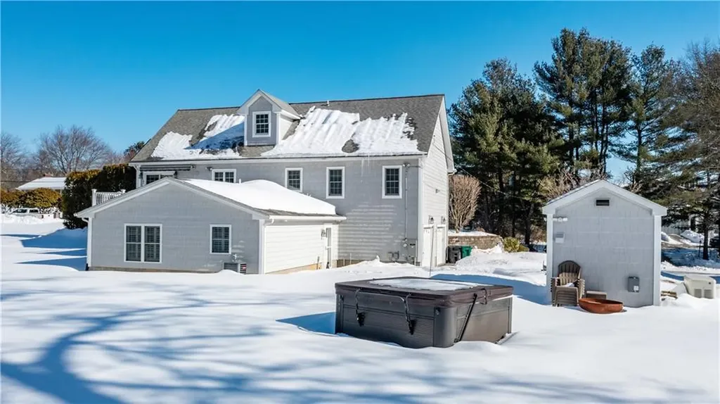 11 Nottingham Drive Scituate RI 02831