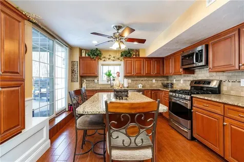 11 Nottingham Drive Scituate RI 02831