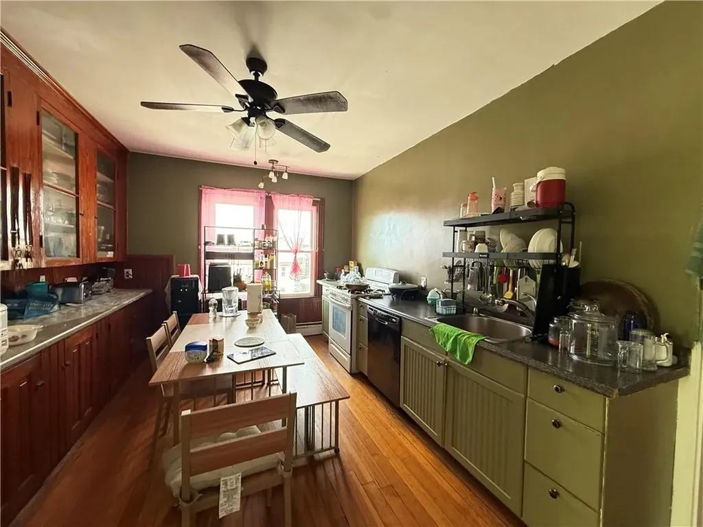 218 220 Hamilton Street Providence RI 02907