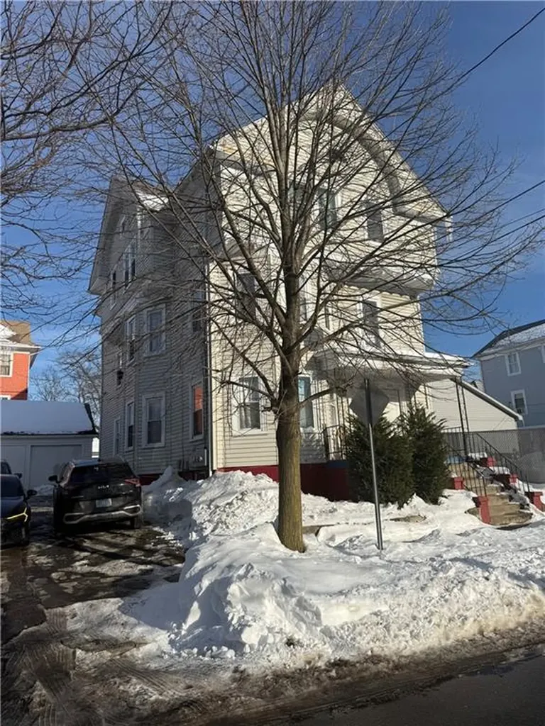 218 220 Hamilton Street Providence RI 02907