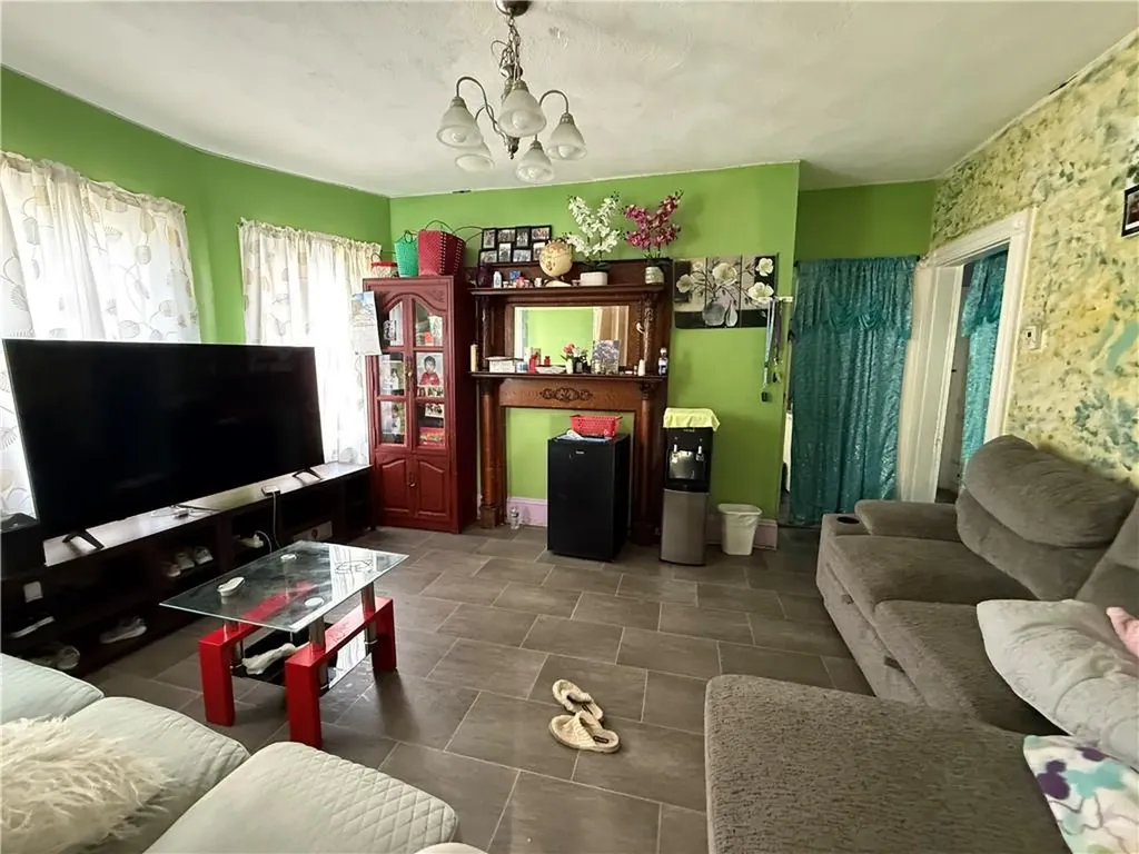 218 220 Hamilton Street Providence RI 02907