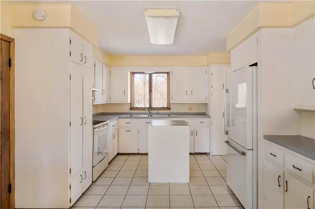 1 Barway Lane Cumberland RI 02864