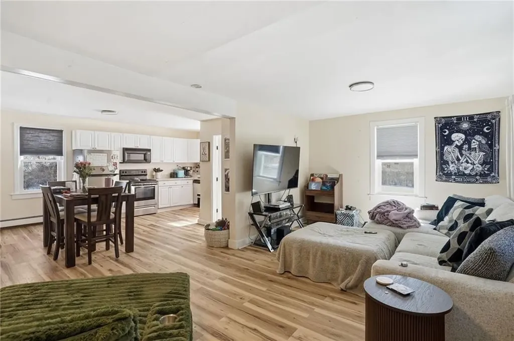 20 22 Mount Pleasant View Avenue Cumberland RI 02864