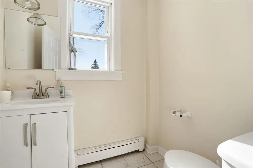 20 22 Mount Pleasant View Avenue Cumberland RI 02864