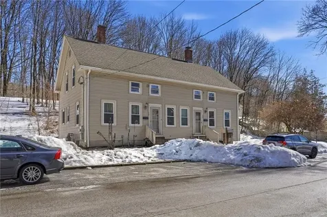 20 22 Mount Pleasant View Avenue Cumberland RI 02864