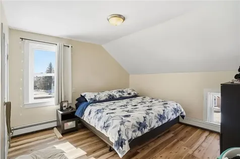 20 22 Mount Pleasant View Avenue Cumberland RI 02864