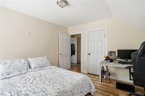 20 22 Mount Pleasant View Avenue Cumberland RI 02864
