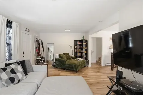 20 22 Mount Pleasant View Avenue Cumberland RI 02864