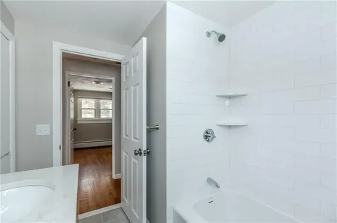 266 Vineyard Road Warwick RI 02889