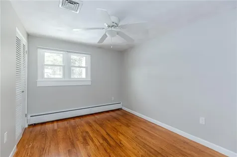 266 Vineyard Road Warwick RI 02889