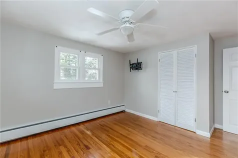 266 Vineyard Road Warwick RI 02889