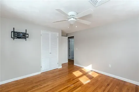 266 Vineyard Road Warwick RI 02889